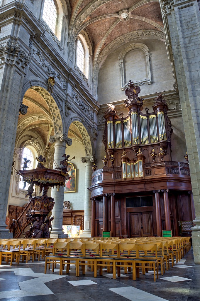 HDR kerkfotografie Sint-Servaasbasiliek Grimbergen basiliek basilica basilique kerk eglise bedevaart rooms katholiek religie religion bedevaartsoord